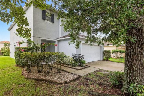 Villa ou maison à vendre à Land O' Lakes, Floride: 3 chambres, 196.21 m2 № 1297136 - photo 4