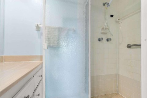 Condo in Tamarac, Florida, 2 bedrooms  № 1177299 - photo 27