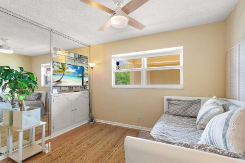 Condo in Tamarac, Florida, 2 bedrooms  № 1177299 - photo 25