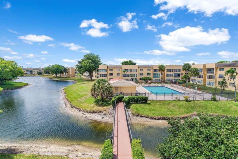 Copropriété à vendre à Tamarac, Floride: 2 chambres, 99.41 m2 № 1177299 - photo 13