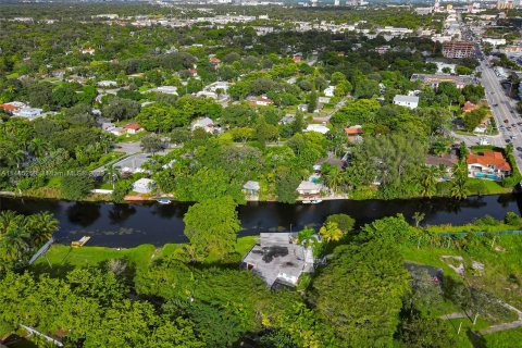 Terreno en venta en North Miami, Florida № 779627 - foto 4