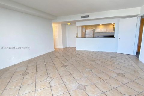 Condominio en venta en North Miami, Florida, 2 dormitorios, 97.55 m2 № 779716 - foto 6