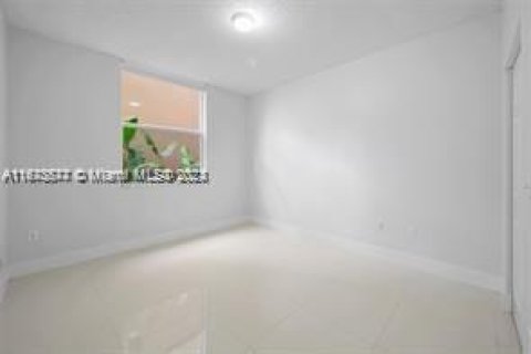 Condominio en venta en Hollywood, Florida, 3 dormitorios, 118.64 m2 № 1396972 - foto 12