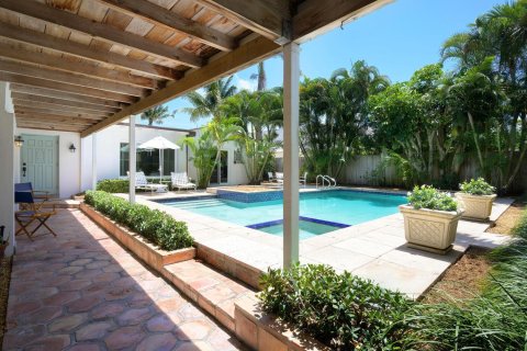 Casa en venta en West Palm Beach, Florida, 5 dormitorios, 325.62 m2 № 1145890 - foto 10