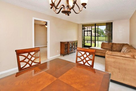 Condo in Deerfield Beach, Florida, 2 bedrooms  № 1146167 - photo 16