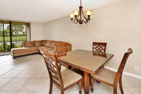 Condo in Deerfield Beach, Florida, 2 bedrooms  № 1146167 - photo 18