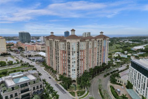 Condominio en venta en West Palm Beach, Florida, 1 dormitorio, 79.06 m2 № 1362310 - foto 2