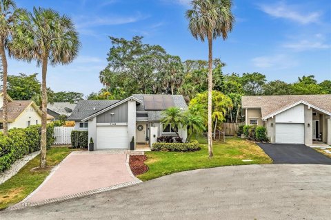 Villa ou maison à vendre à Coral Springs, Floride: 3 chambres, 128.67 m2 № 1153988 - photo 2