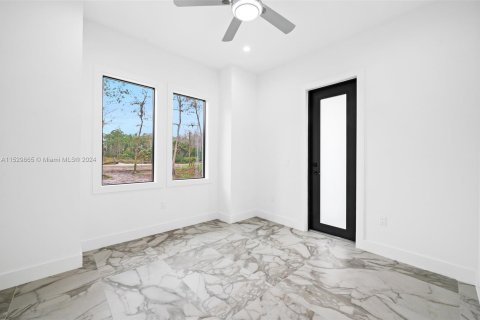 Casa en venta en Naples, Florida, 4 dormitorios, 184.97 m2 № 997896 - foto 19