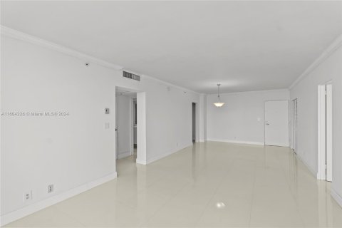 Condo in Hollywood, Florida, 2 bedrooms  № 1226283 - photo 3