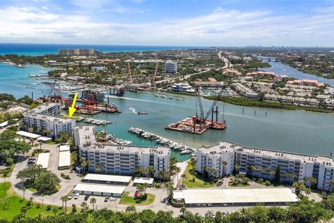 Condo in Jupiter, Florida, 2 bedrooms  № 1399058 - photo 4