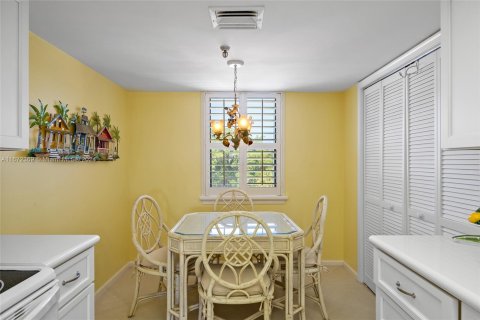 Condo in Jupiter, Florida, 2 bedrooms  № 1399058 - photo 10