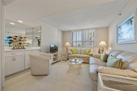 Condo in Jupiter, Florida, 2 bedrooms  № 1399058 - photo 7