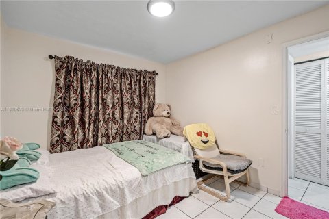 Condominio en venta en Hialeah, Florida, 2 dormitorios, 89.19 m2 № 1232779 - foto 17