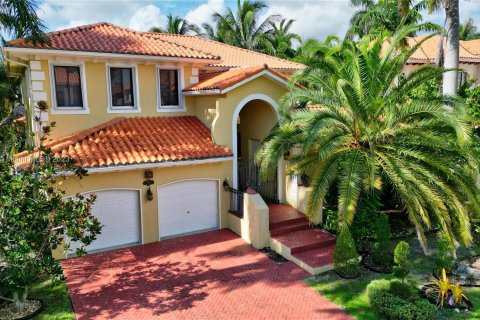Casa en venta en Cutler Bay, Florida, 5 dormitorios, 315.77 m2 № 688049 - foto 3