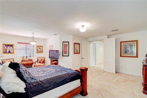 Casa en venta en Cutler Bay, Florida, 5 dormitorios, 315.77 m2 № 688049 - foto 19