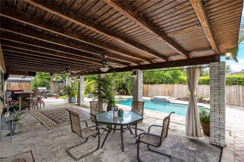 Casa en venta en Miami, Florida, 3 dormitorios, 164.16 m2 № 1385692 - foto 17