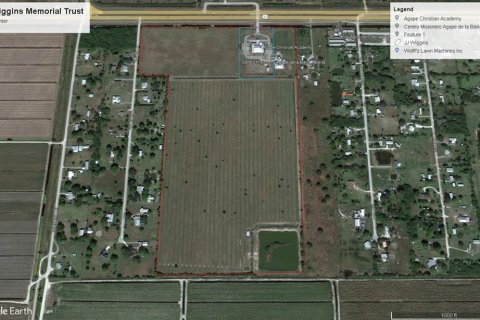 Commercial property in Moore Haven, Florida 1158.86 sq.m. № 725207 - photo 10
