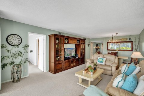 Condominio en venta en Pompano Beach, Florida, 2 dormitorios, 106.84 m2 № 629112 - foto 22