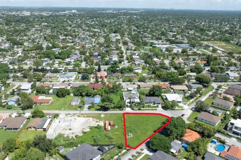 Terreno en venta en Cutler Bay, Florida № 1368757 - foto 6