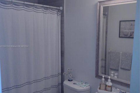 Condo in Coral Springs, Florida, 1 bedroom  № 1368799 - photo 8