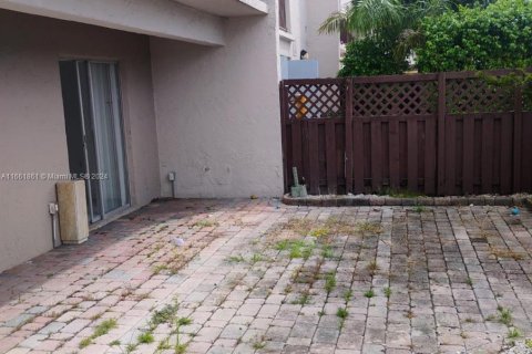 Copropriété à louer à Hialeah, Floride: 2 chambres, 92.53 m2 № 1368848 - photo 10