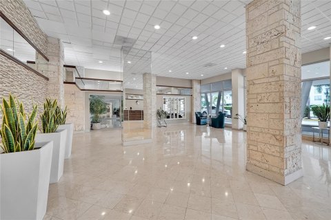 Copropriété à vendre à Sunny Isles Beach, Floride: 2 chambres, 138.24 m2 № 1368800 - photo 30