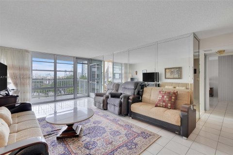 Copropriété à vendre à Sunny Isles Beach, Floride: 2 chambres, 138.24 m2 № 1368800 - photo 2