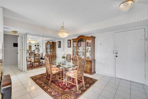 Copropriété à vendre à Sunny Isles Beach, Floride: 2 chambres, 138.24 m2 № 1368800 - photo 5