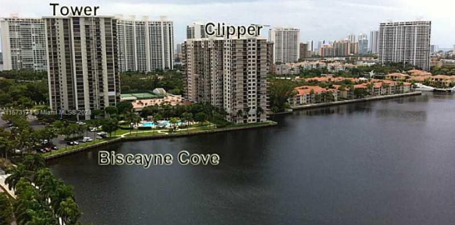 Condo in Aventura, Florida, 2 bedrooms  № 1134723