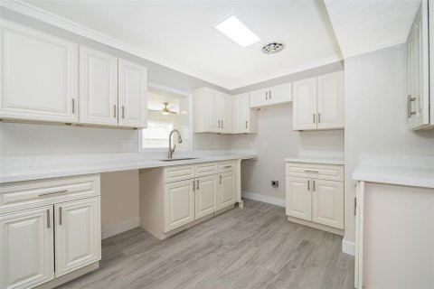 Casa en venta en Orlando, Florida, 3 dormitorios, 161.46 m2 № 1426446 - foto 5