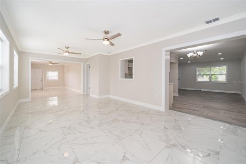 Villa ou maison à vendre à Orlando, Floride: 3 chambres, 161.46 m2 № 1426446 - photo 8