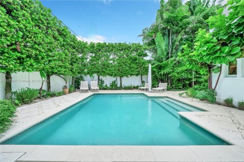 Villa ou maison à vendre à Palm Beach, Floride: 4 chambres, 250.09 m2 № 1365351 - photo 17