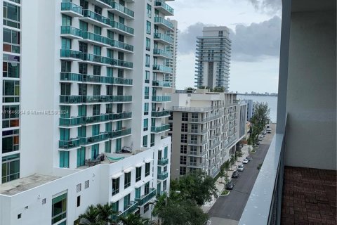 Condominio en venta en Miami, Florida, 1 dormitorio, 63.08 m2 № 1365350 - foto 2