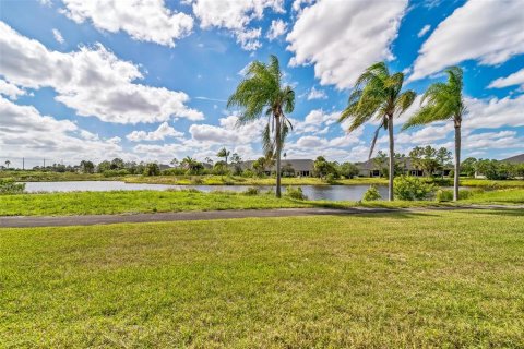 Townhouse in Palm Bay, Florida 2 bedrooms, 129.51 sq.m. № 1416654 - photo 10