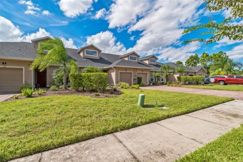 Townhouse in Palm Bay, Florida 2 bedrooms, 129.51 sq.m. № 1416654 - photo 11