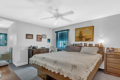 Villa ou maison à vendre à Vero Beach, Floride: 3 chambres, 182.83 m2 № 720875 - photo 16