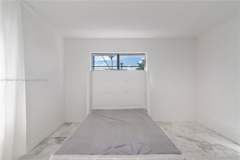 Copropriété à vendre à Miami Beach, Floride: 2 chambres, 74.23 m2 № 1362637 - photo 2