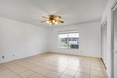 Condominio en venta en Lake Worth, Florida, 2 dormitorios, 101.08 m2 № 1103262 - foto 10