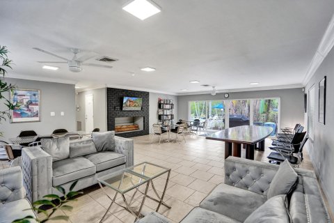 Condominio en venta en Wilton Manors, Florida, 1 dormitorio, 69.68 m2 № 1103355 - foto 24