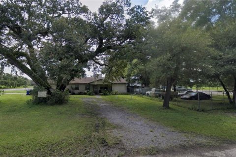 Купить коммерческую недвижимость в Тампа, Флорида 210.05м2, № 1112479 - фото 1