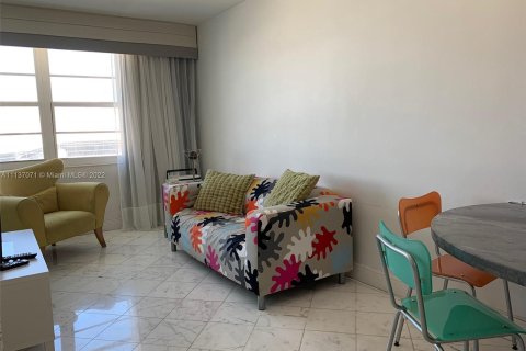 Condominio en alquiler en Miami Beach, Florida, 1 dormitorio, 52.49 m2 № 5407 - foto 2