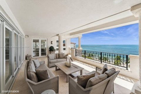 Condominio en venta en Miami Beach, Florida, 3 dormitorios, 426.42 m2 № 1236497 - foto 11