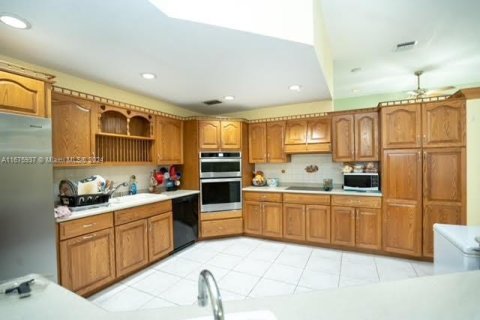 Casa en venta en Miami, Florida, 3 dormitorios, 159.88 m2 № 1400236 - foto 7