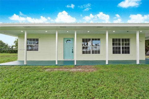 Casa en venta en Miami, Florida, 2 dormitorios, 112.04 m2 № 1400237 - foto 2