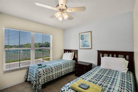 Condo in Kissimmee, Florida, 4 bedrooms  № 1124840 - photo 22