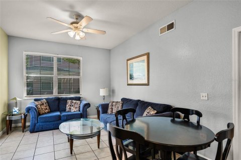 Condo in Kissimmee, Florida, 4 bedrooms  № 1124840 - photo 7