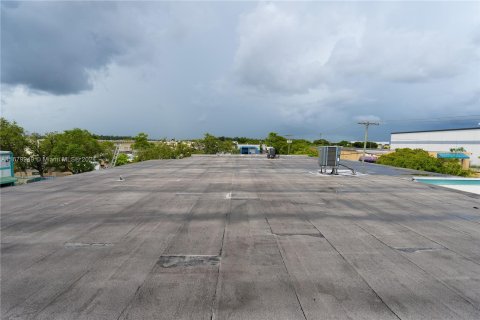 Immobilier commercial à vendre à Opa-locka, Floride № 1409223 - photo 30