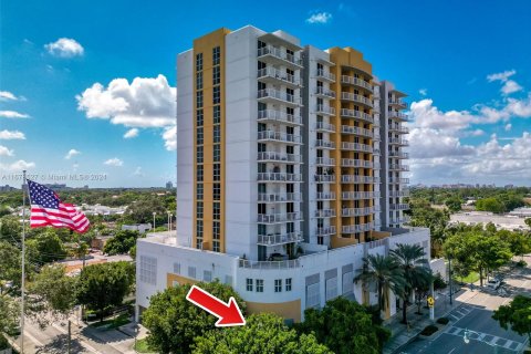 Propiedad comercial en venta en Miami, Florida № 1409268 - foto 30