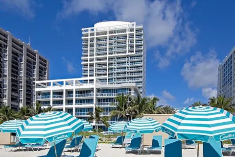 Condominio en venta en Miami Beach, Florida, 1 dormitorio, 71.72 m2 № 1441543 - foto 10